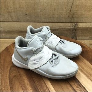 Nike Boys Kyrie Flytrap III BQ5620-007 Gray Lace Up Basketball Shoes Size 6 Y